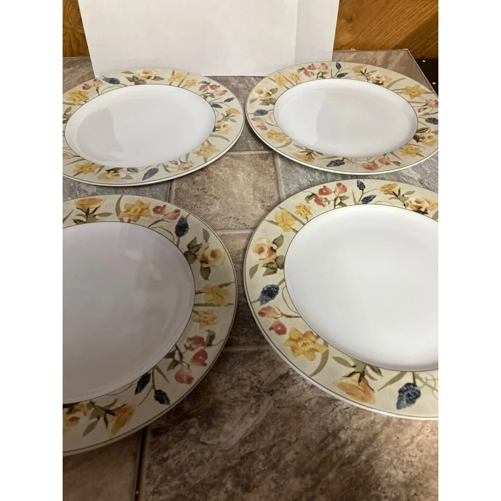 Sakura Oneida Bud Vases Dinner Plates Set of 4 Cheri Blum Floral Stoneware
